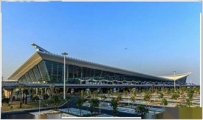 5厦门高崎国际机场杭州萧山国际机场有t1,t2,t3三座航站楼,总面积约37