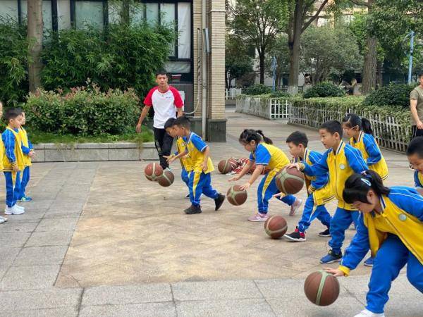 学后|杭州启动学后托管新模式,有学校80%的学生都报了名...
