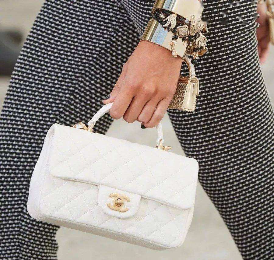 系列|Chanel 2021春夏丨新一季充满愉悦与活力的新浪潮