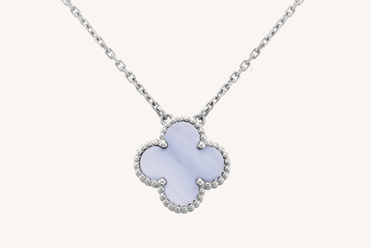 海豚|和妈妈戴情侣款的小海豚，真真是把珠宝戴到了起跑线上