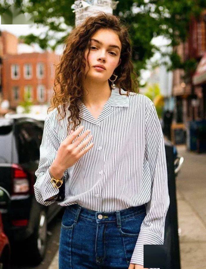 刘海|秒杀渣女大波浪！泫雅同款“泡面头”火了，get到这个发型今年秋冬美翻天！