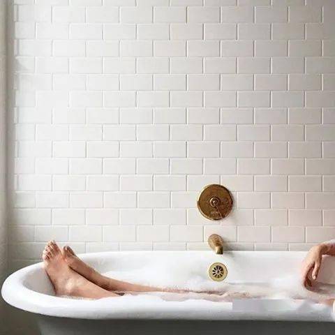 皮肤|穿衣小技巧,告别换季乱穿衣