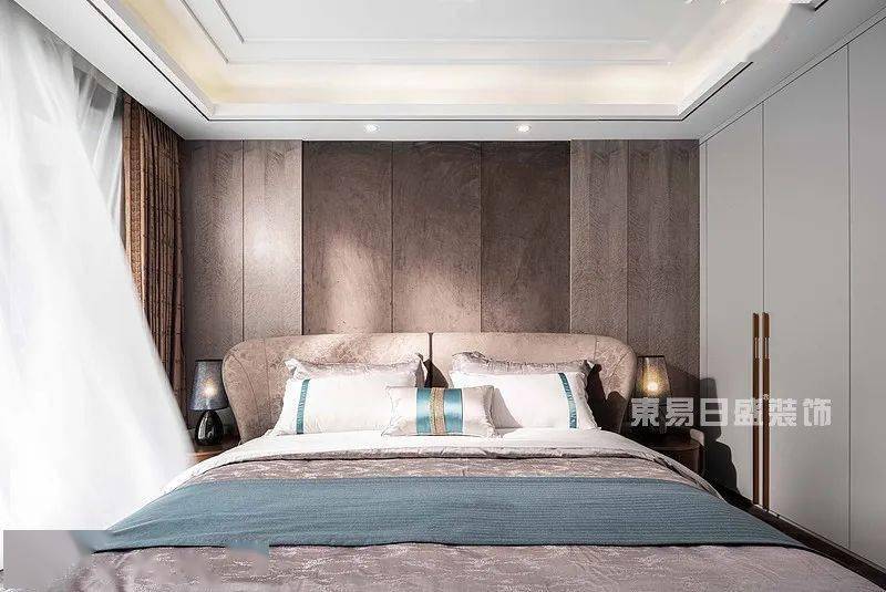 梦雨倾盆,卧室漏水的隐喻——解析梦中雨、卧室、漏水、婆婆屋的深层含义 梦雨倾盆,卧室漏水的隐喻——解析梦中雨、卧室、漏水、婆婆屋的深层含义