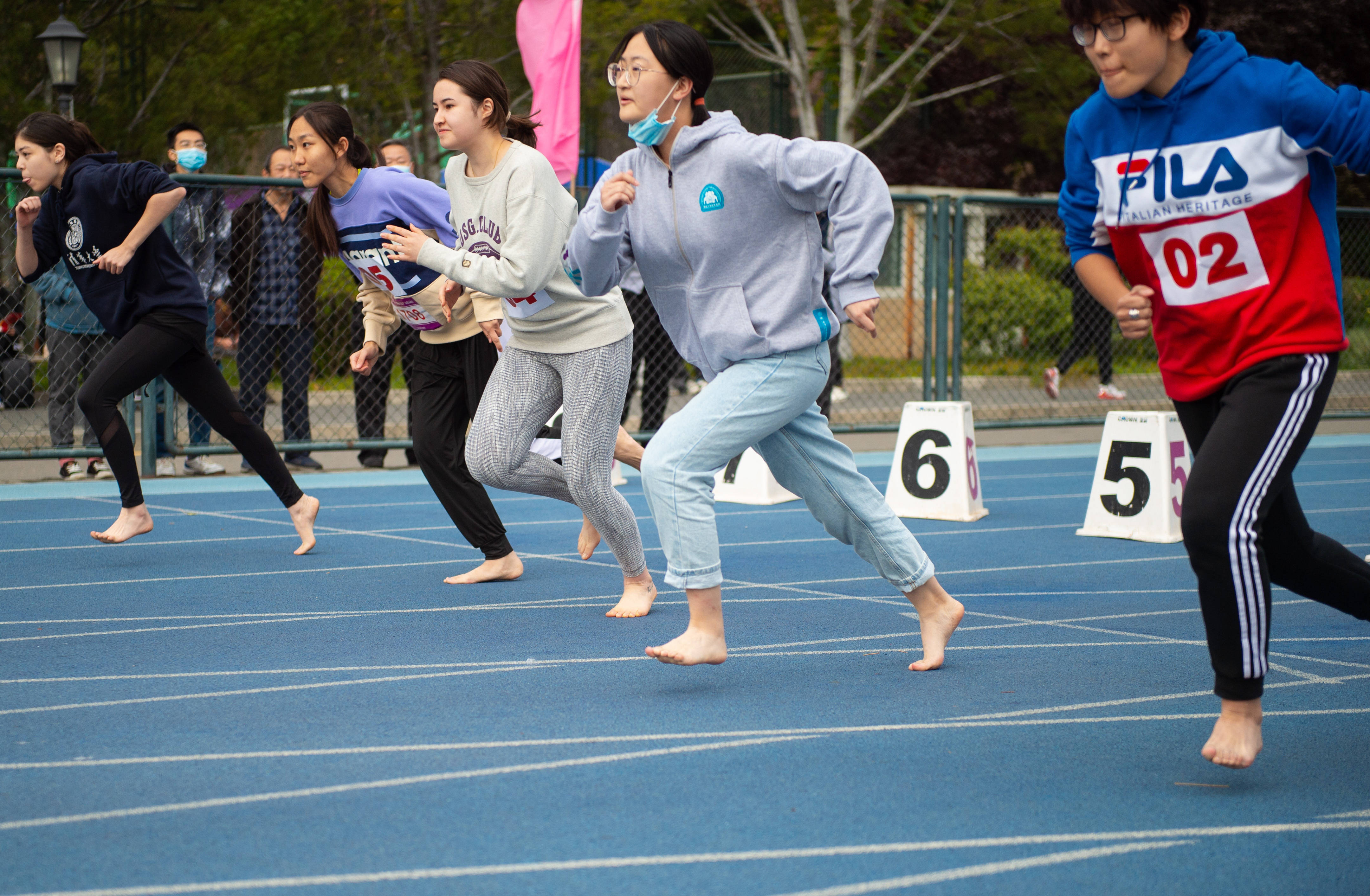 全民健身——赤足奔跑健身心