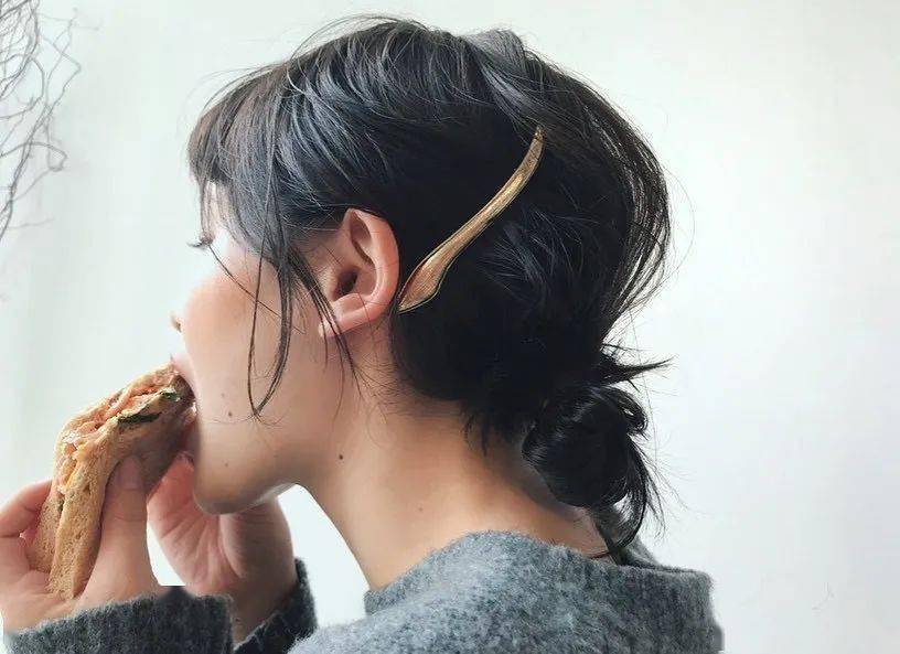 弧度|把低马尾扎得像恋爱一样甜