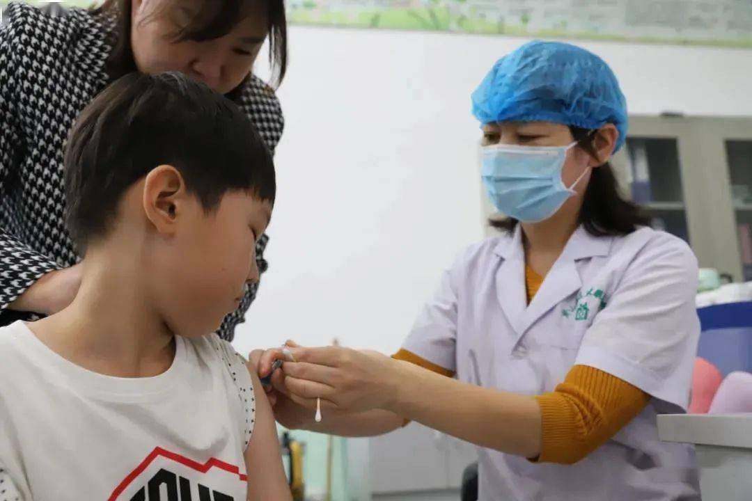 宁夏人 约打流感疫苗堪比春运抢票?哪类人最该接种?疾控专家作出提示