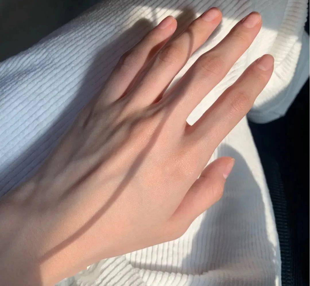 玫瑰|解决黑、干、糙，养出娇嫩双手，还买1送1