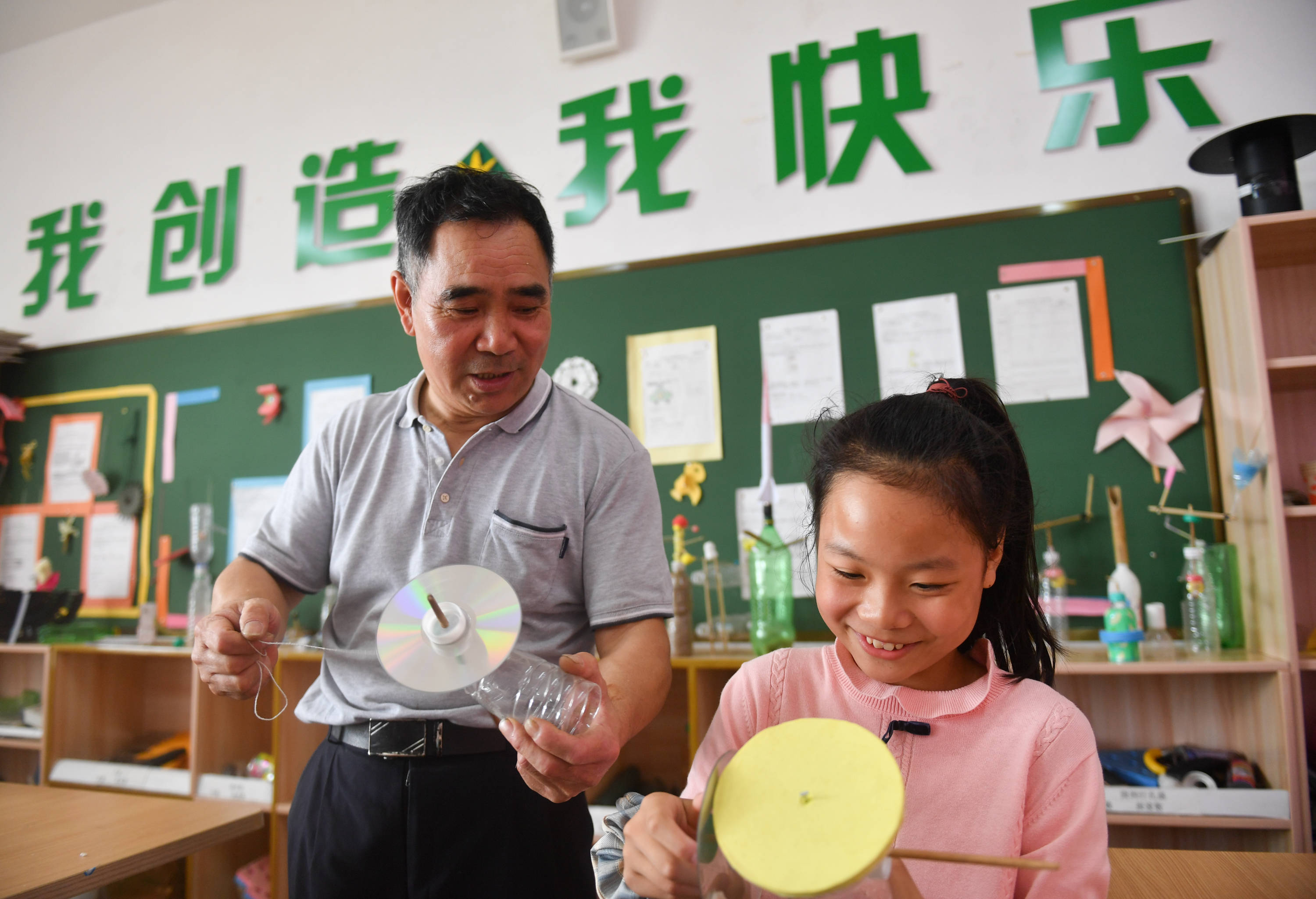 李学|“顽童”老师的百宝课堂