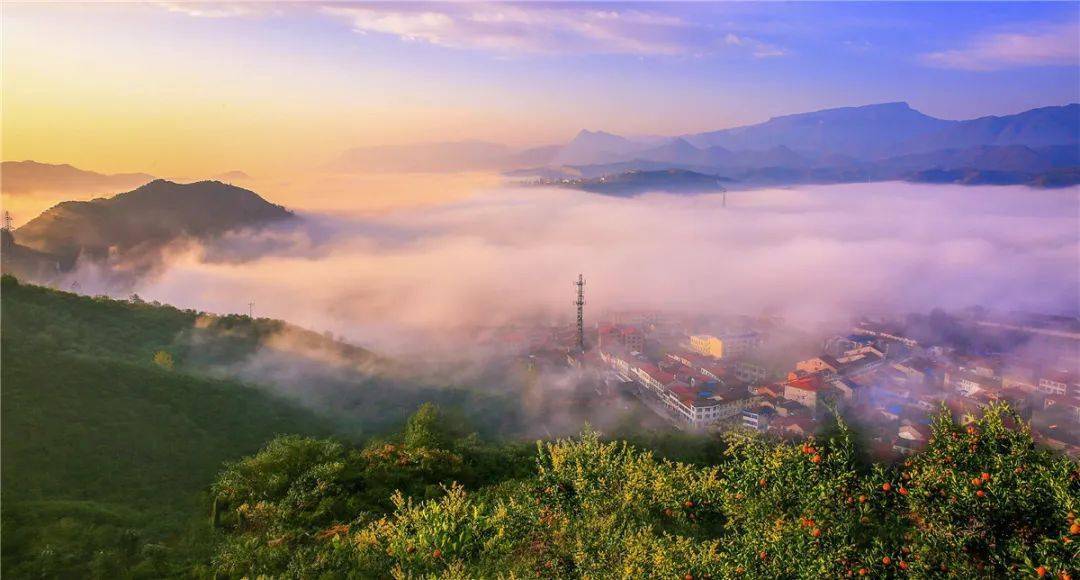 我的家乡在湖北省南漳县,取于"南条荆山,漳水出焉.