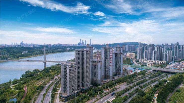 广西|助力基层教育,汉军回馈幸福——第九届“红七基金”资助雅龙中学