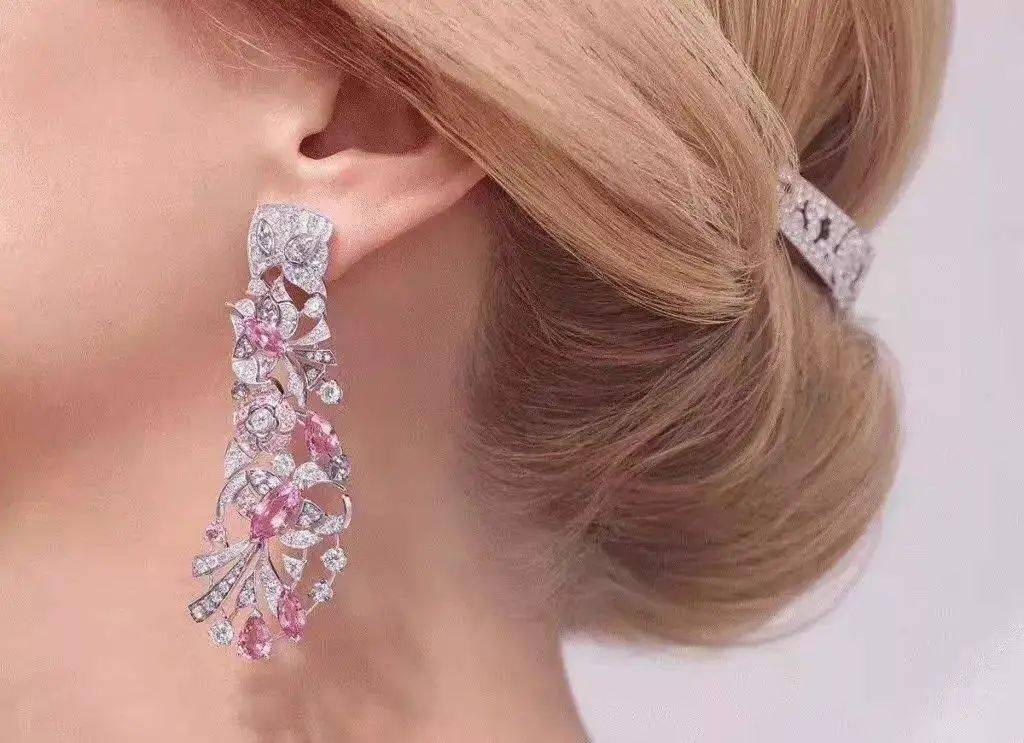 珠宝|“上海名媛群”翻车引众嘲？真正的名媛笑而不语......