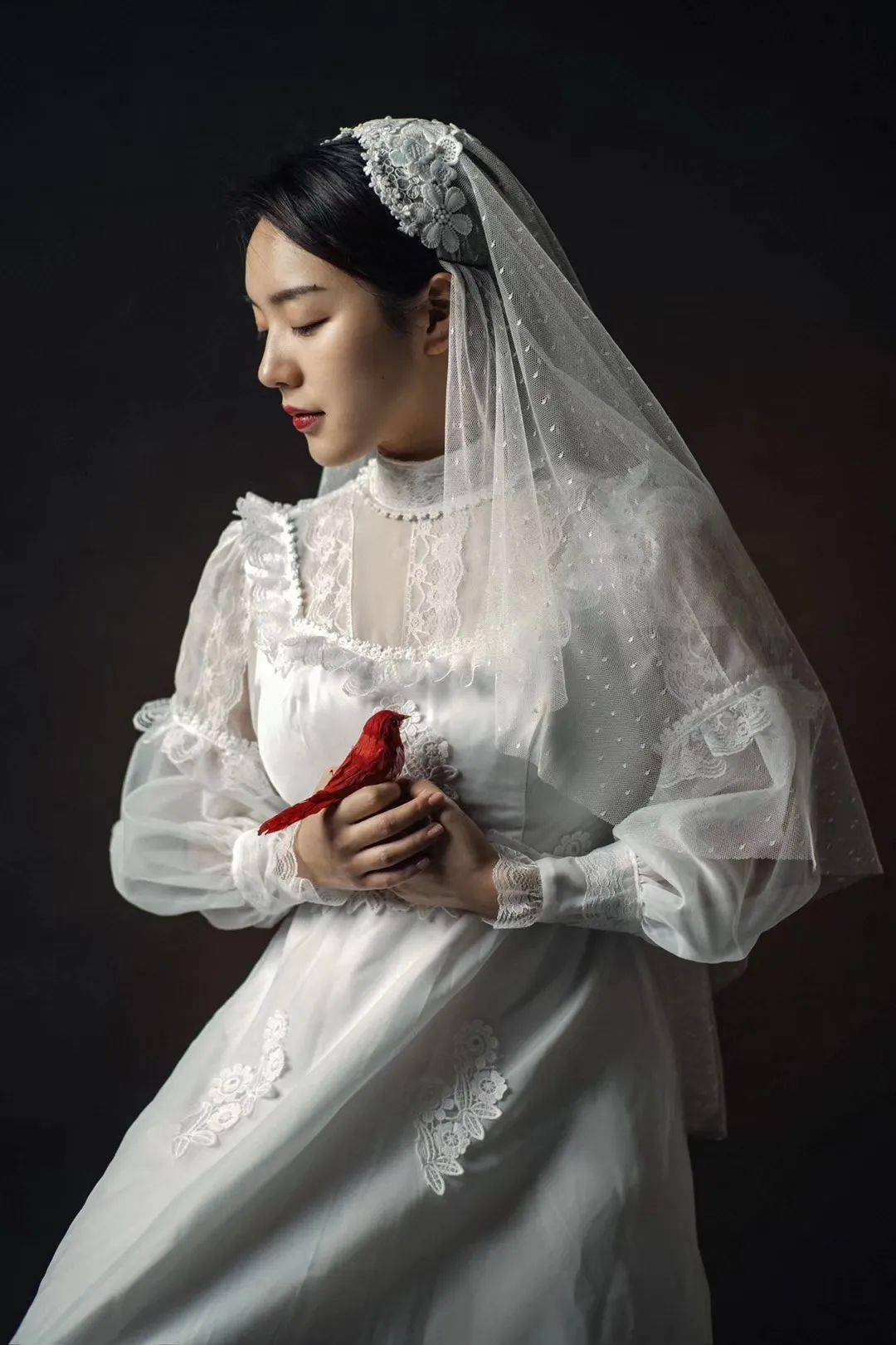 镜头|让你的被摄者充满自信，拍摄女性自然又上镜的12个方法