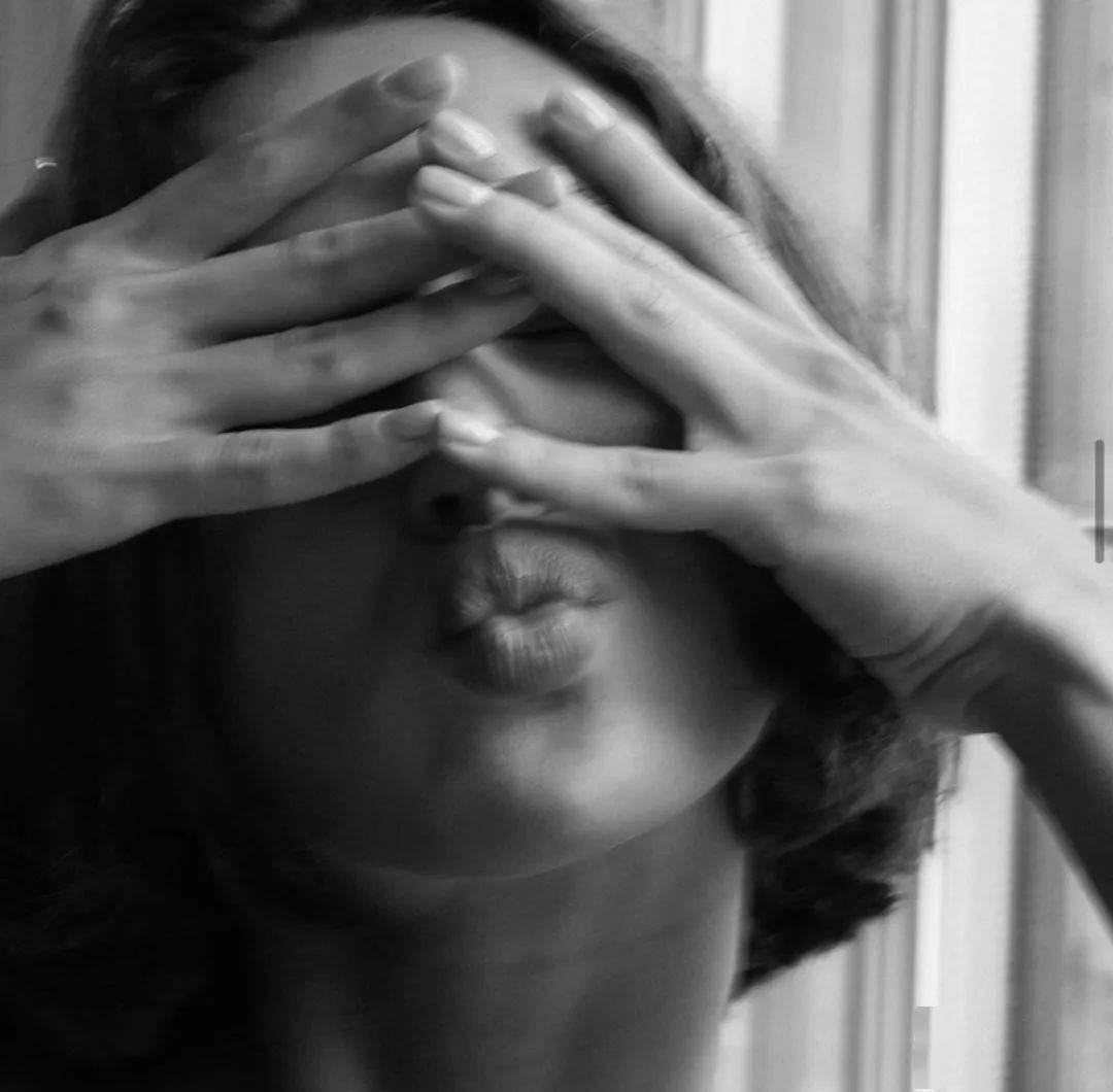 醉意|微醺美人 几分温热的醉意 几分疏离