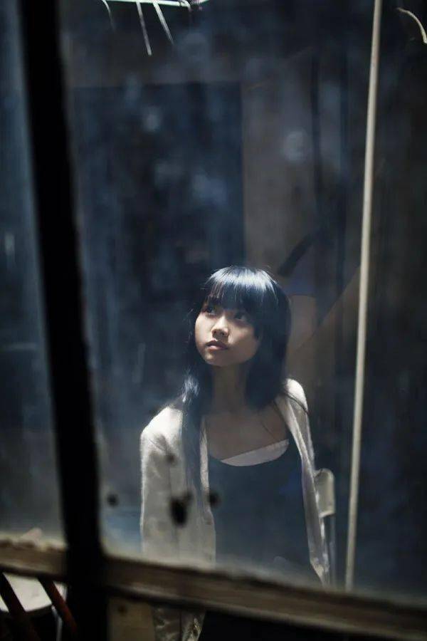 镜头|让你的被摄者充满自信，拍摄女性自然又上镜的12个方法