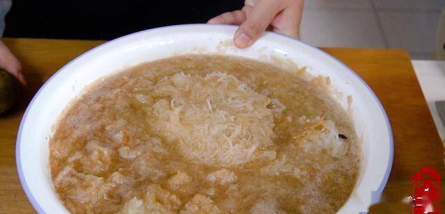 为什么家里熬的小米粥发白 dde5eb0a1c3941da8c689948ad6d0d55.jpeg