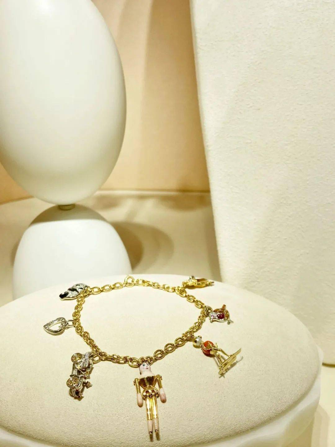 珠宝|看高级珠宝的心情，就像爱上金城武