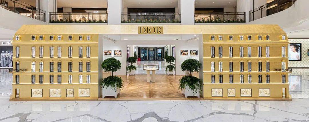 吉娜|第13届金鹰节开幕，《以家人之名》重聚合唱，吉娜官宣怀孕...