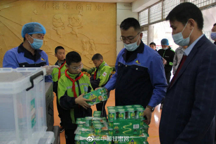 西固区|太！好！了！兰州西固区率先开展义务教育阶段学生营养午餐供餐服务