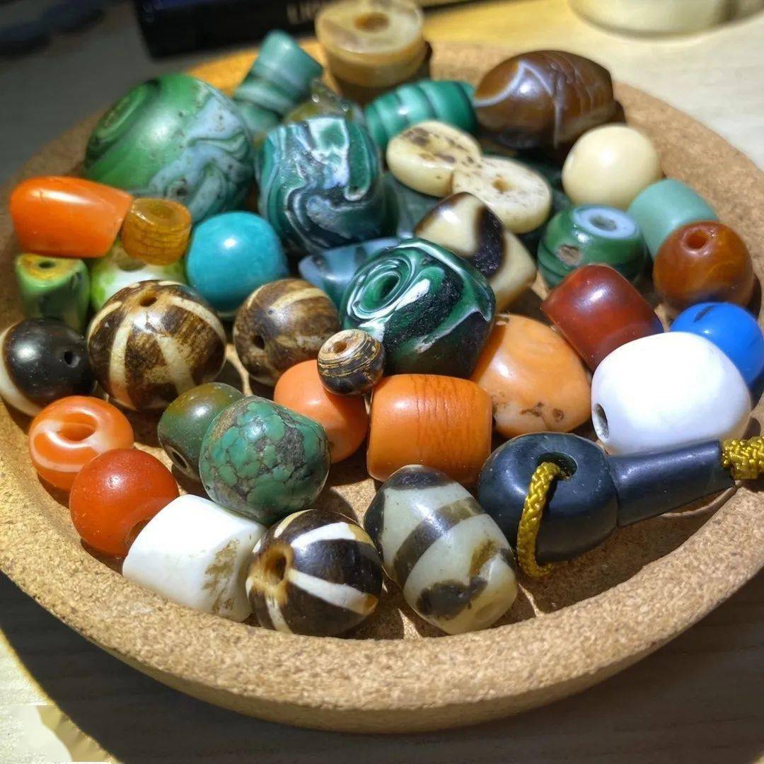 玩友|配饰顶流！有人说它是每个文玩人配串的梦想！价格却没想象中那么贵！