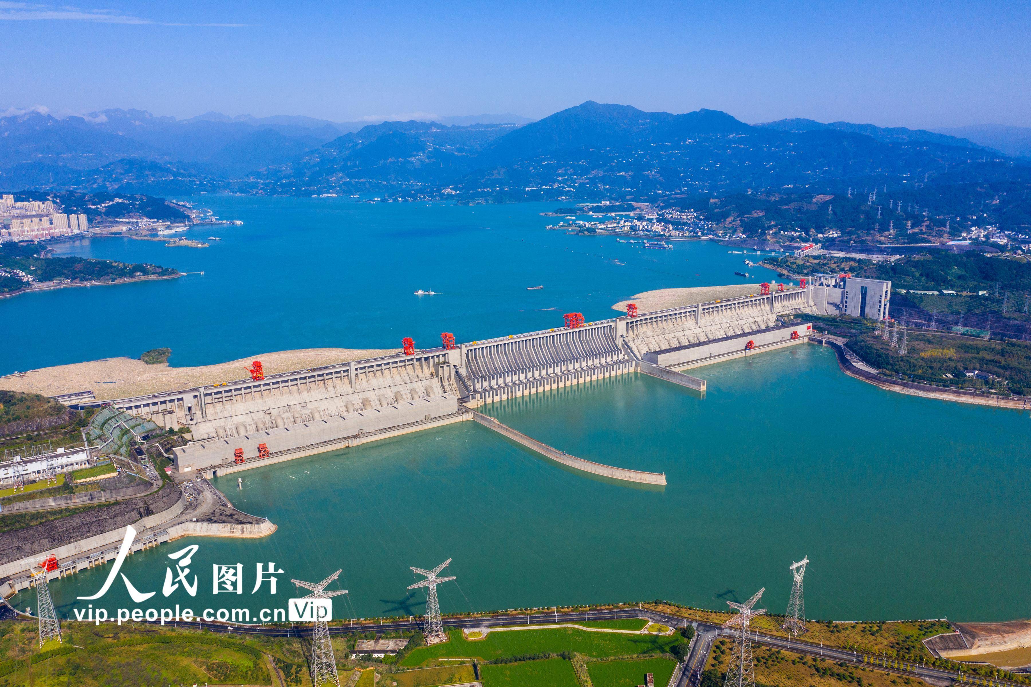 位于安徽霍山的佛子岭水库景区，连绵30公里，风光秀丽|霍山|汽艇|佛子岭水库_新浪新闻