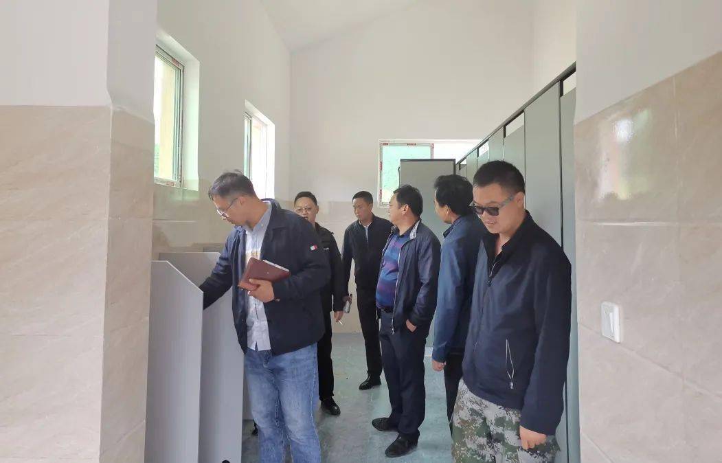 10月18日,华坪县委常委,常务副县长胡帮彬,华坪县住房与城乡规划建设