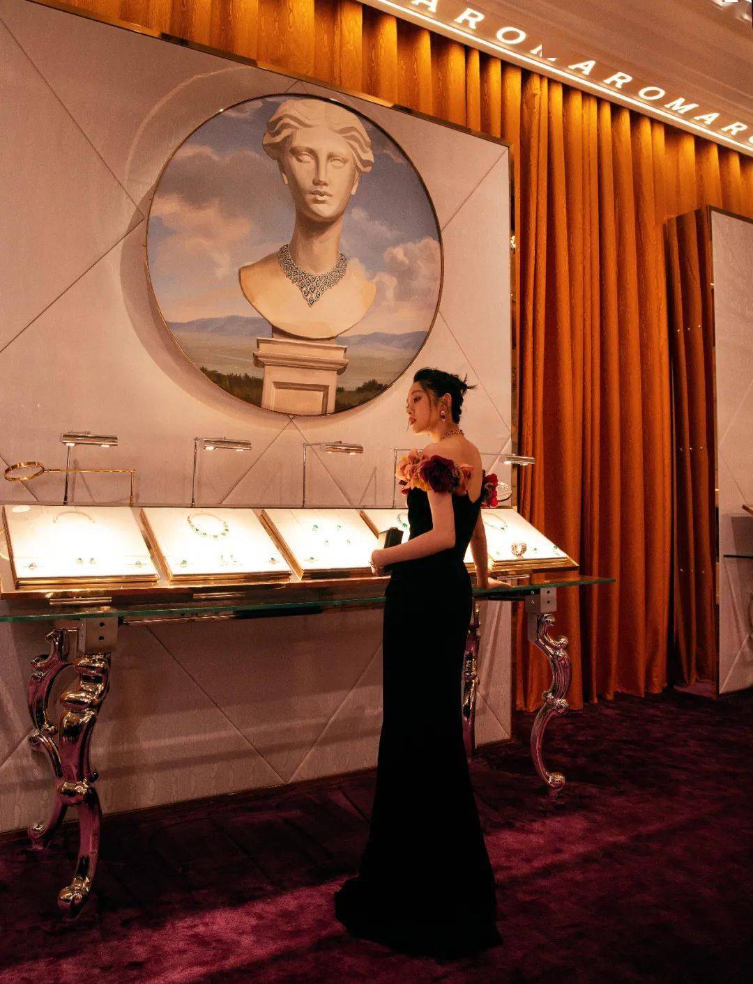 宝格丽|气哭了 | 钟楚曦戴14克拉宝格丽项链，却被上海名媛无情压制