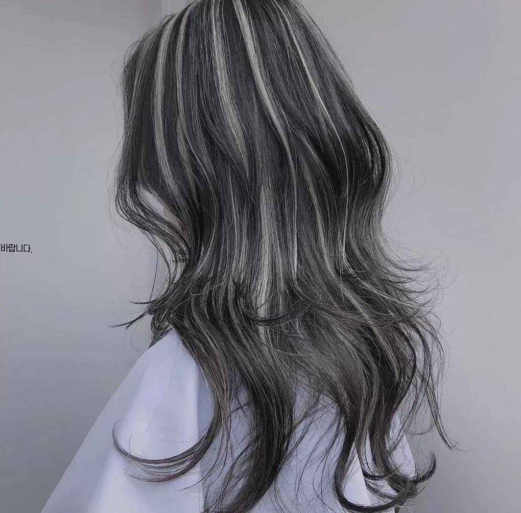 层次|学会这几点,秋季长发更迷人