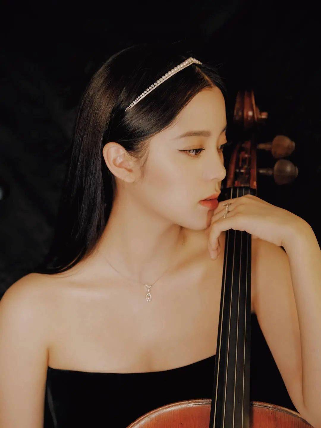 娜娜|少女美成了画中人？想给欧阳娜娜的造型师多加两个鸡腿！