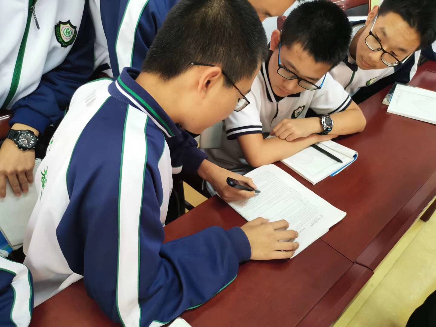 教育|中国进入“智慧教育”时代 衡水中学引入人工智能学习硬件