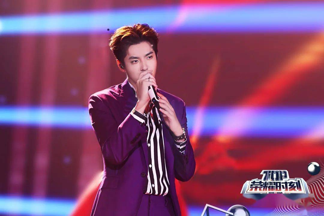 网络歌排行_男歌手网络影响力排行榜:周深直冲排名前列,男高音的他仅排第八