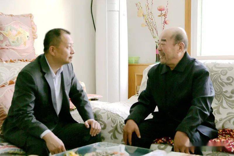 王怀礼走访慰问教体局机关退休干部_冠县