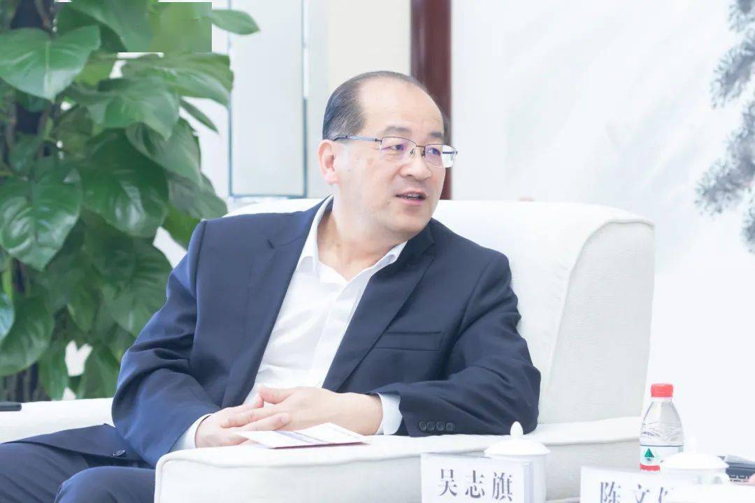 【抢鲜看】陈文健会见中建西部建设党委书记,董事长,总经理吴志旗