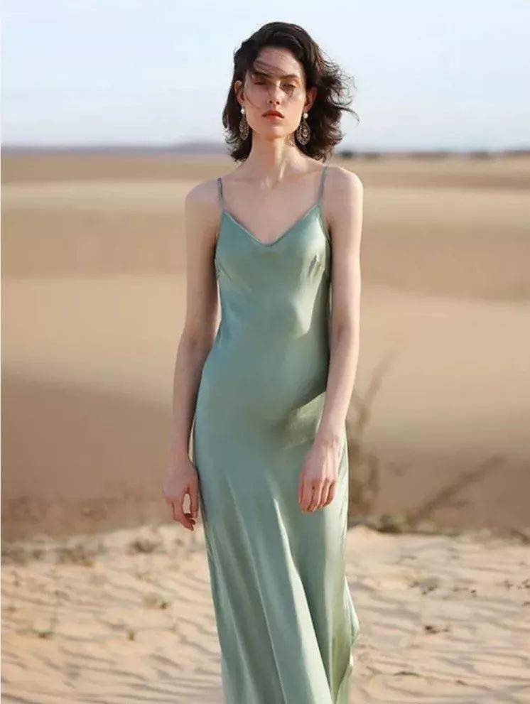 丝绸|见过世面的女人，在穿衣上都有这些特点