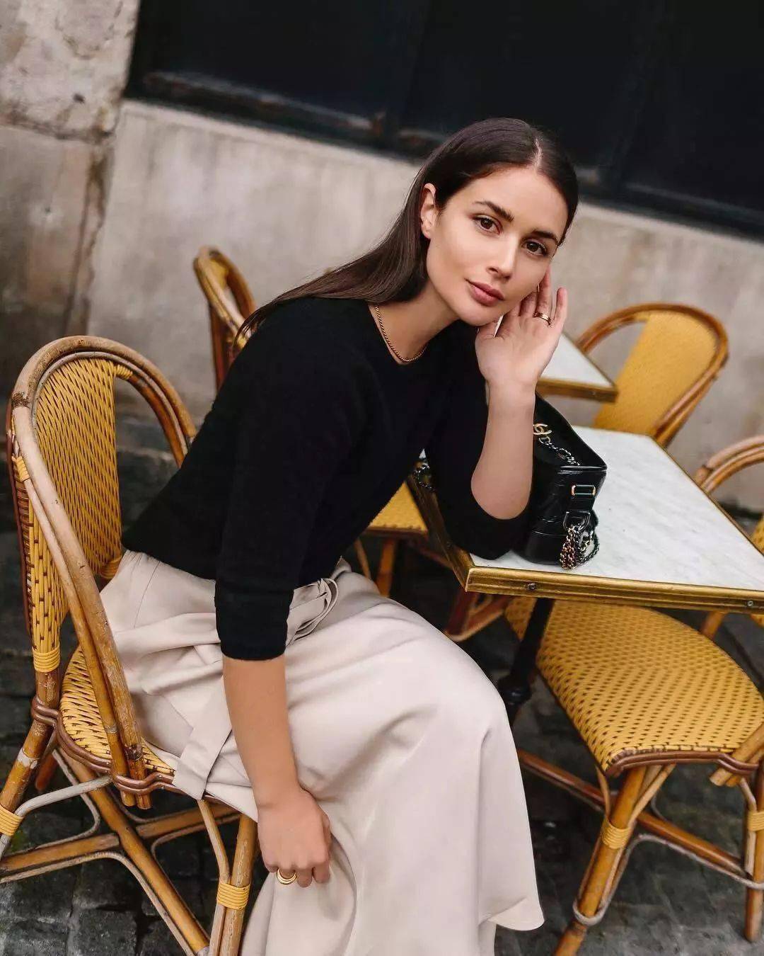 丝绸|见过世面的女人，在穿衣上都有这些特点