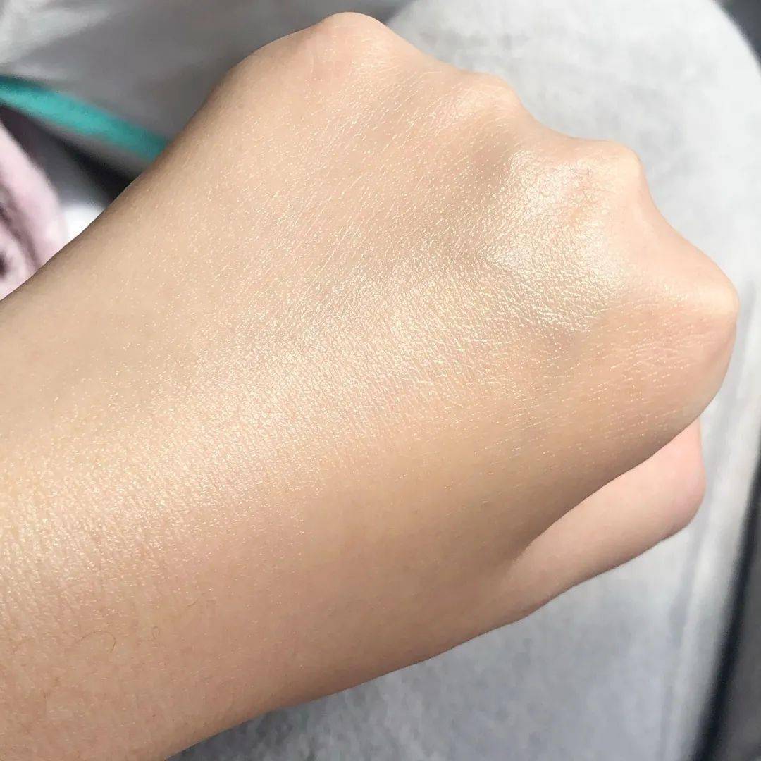 call|常年生活在0下20度！但这些极地女生的皮肤依然嫩到掐出水，都是这款芬兰国宝护肤品的功劳！李佳琦也在疯狂打call！