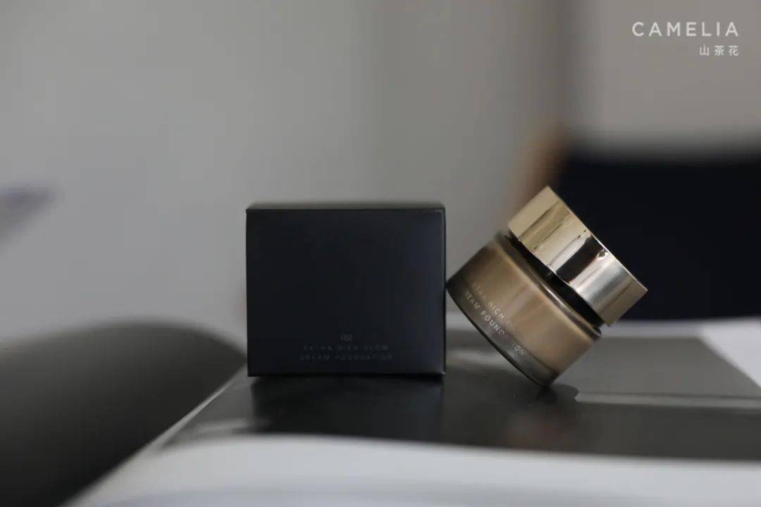 肌肤|值得买｜用这瓶贵妇级养肤粉霜 打造细腻丝滑奶油肌