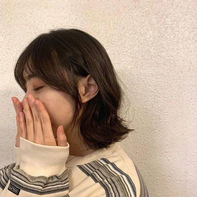 瑞小美|答应我，下次剪头发带着BLACKPINK的新专辑去好吗？