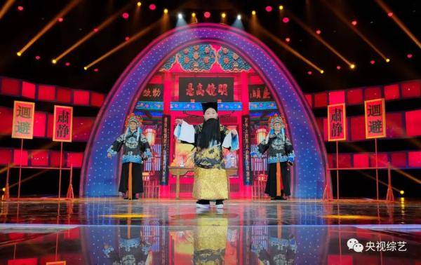炸弹|6岁戏曲小达人扮演“恶婆婆”，现场上演“婆媳大戏”
