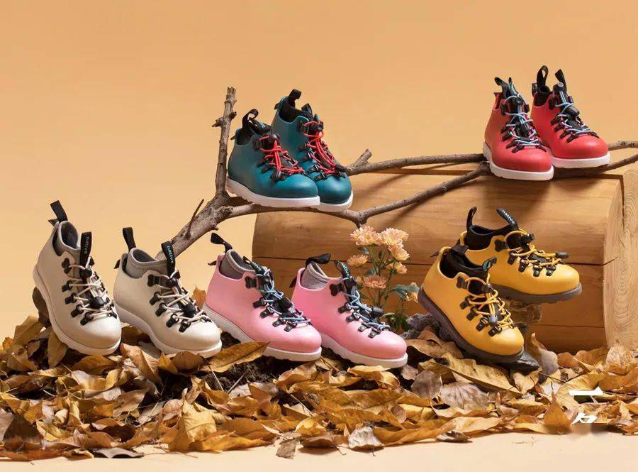 鞋子|好物推荐 | 来自加拿大的马丁靴，轻便保暖，不怕水，大人小孩一起穿！