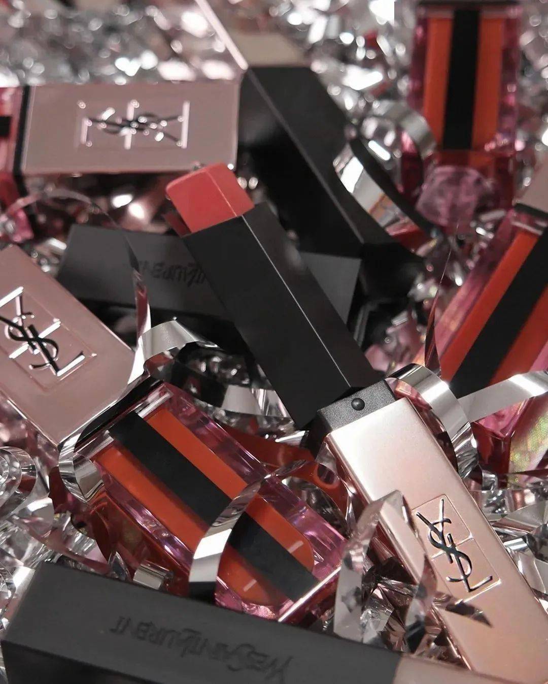 魔都|全体魔都女孩注意：2020秋冬新品口红在线“斩男”，每一支都是高手过招！