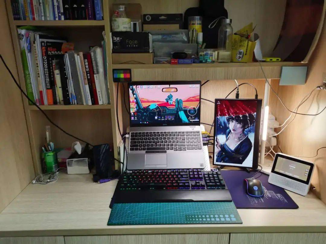 怎么收拾书桌更整洁 fde14fd490dd42d78ae355a5d78c6073.jpeg