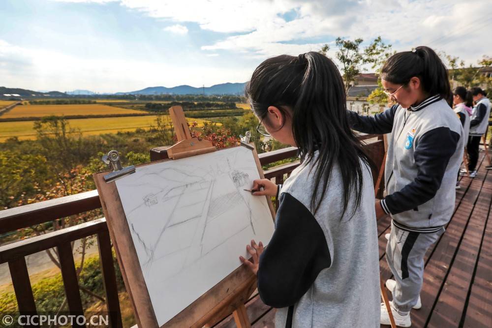 舟山|浙江舟山：课外实践活动 描绘家乡美景
