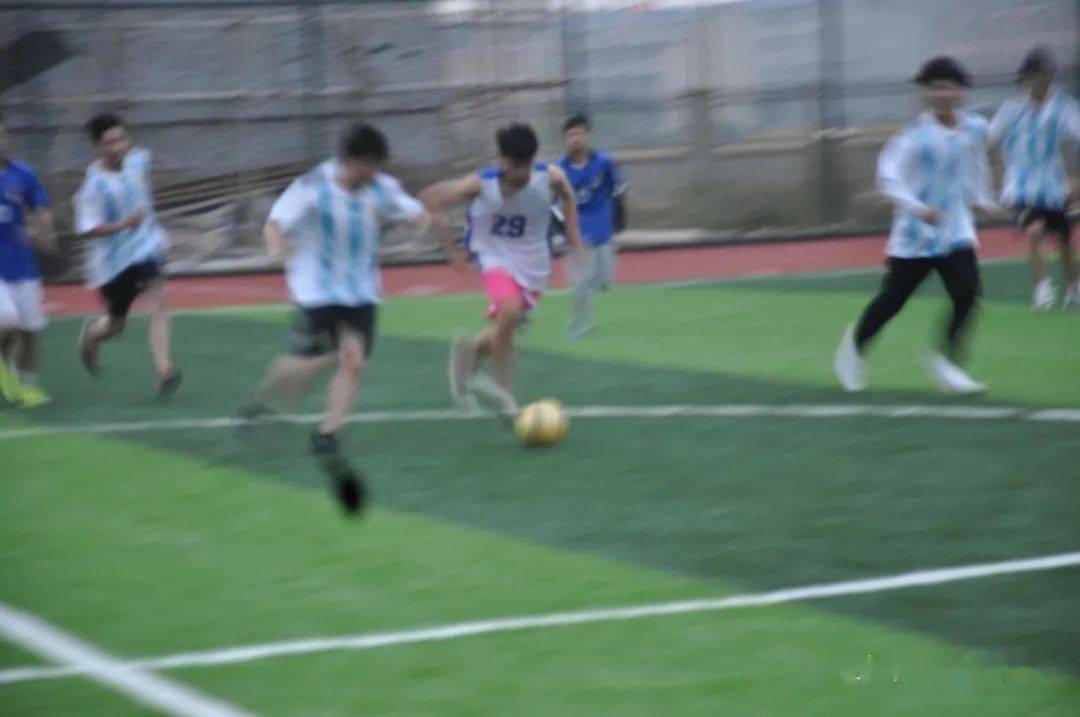 63dc76590a704eafb452485ca0551cef.jpeg