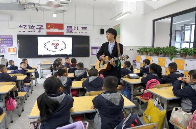 科技六路|高新区第十六小，家门口的好学校