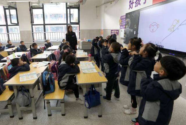 科技六路|高新区第十六小，家门口的好学校
