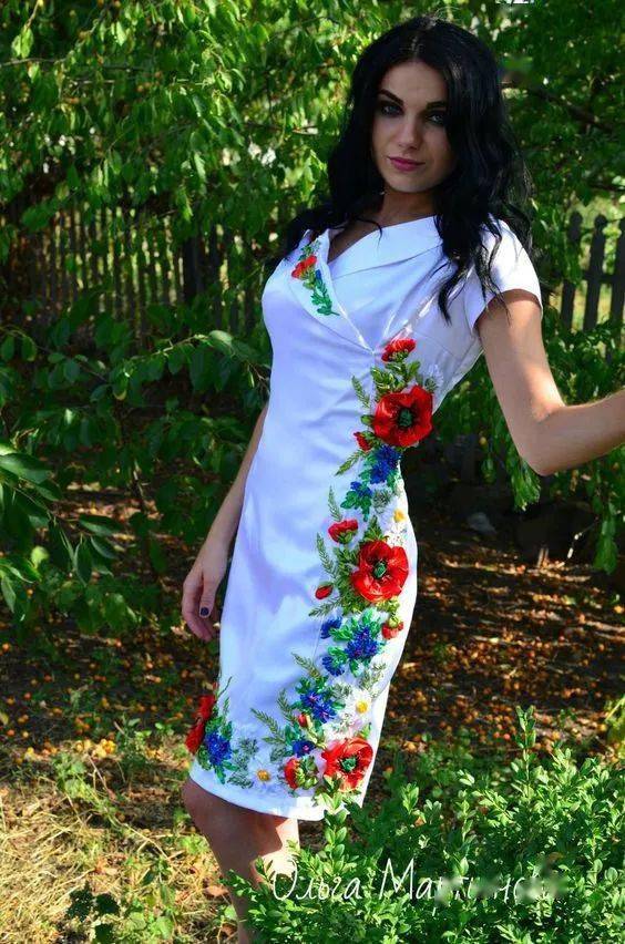 教程|丝带绣 | 奥斯汀玫瑰的绣法教程！（附:13种丝带、7种入门针法详细教程）