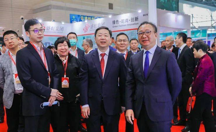 再生|现场 | 一“布”到位，杜邦? SORONA?携手佳力高纤链接绿色时尚未来