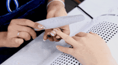 get|仅需39.9元就能get当下潮流美甲，快喊上你的小集美冲鸭！