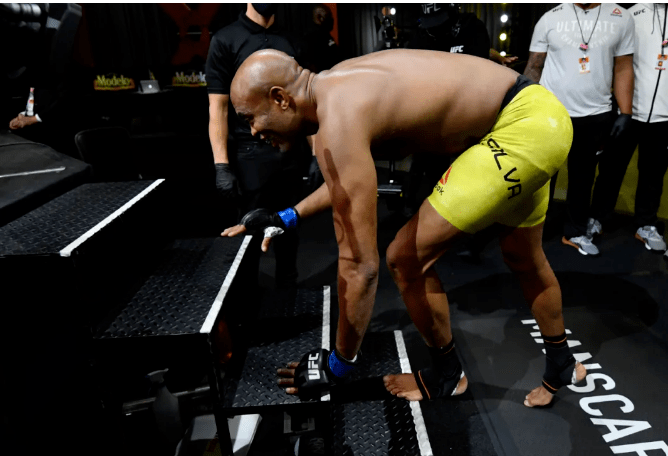 ufc张伟丽最新比赛几点开始，ufc张伟丽比赛结果今天
