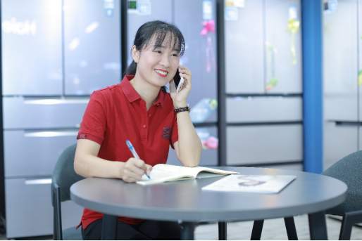 用户|直播浪潮下的线下导购们